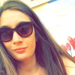 Meet your Posher, Jani